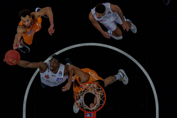 的举动与这 的举动与这